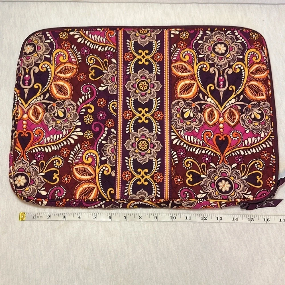 Vera Bradley VERY BERRY Laptop Sleeve Dimensions 17X12 Colorful Floral Preowned